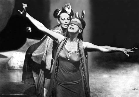 From The Archives Martha Graham And Her Dancers The New York Times
