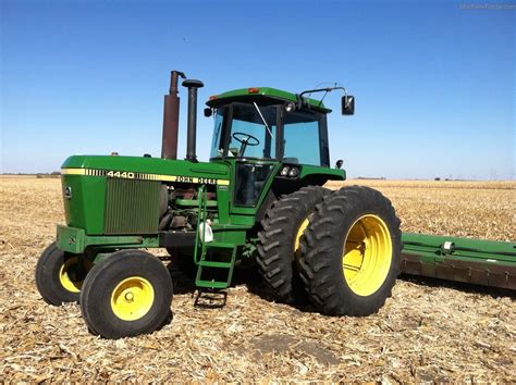 1982 John Deere 4440 Tractors Row Crop 100hp John Deere