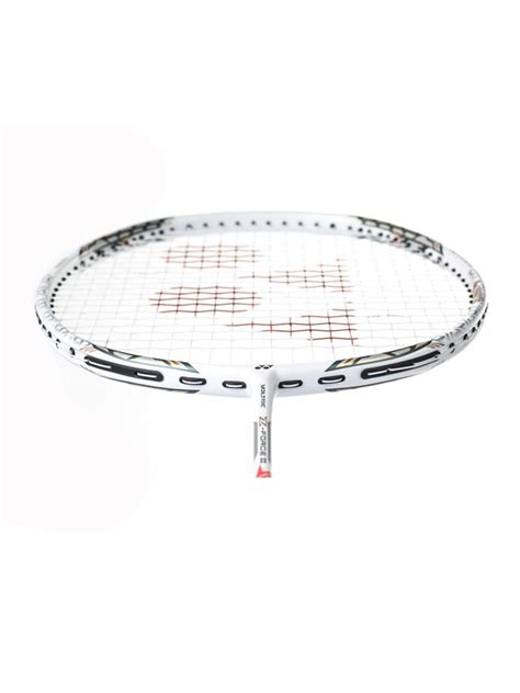 The sweet spot of the voltric z force ii is harder to hit. Vợt Cầu Lông Yonex Voltric Z-Force II LD - Trắng