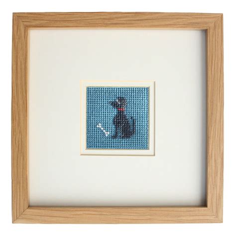 Stanley The Robin — Anns Orchard Needlework