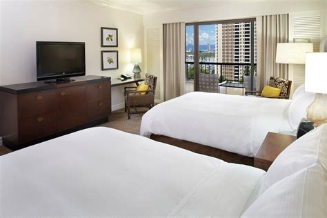 Hilton Hawaiian Village Waikiki Beach Resort Rooms Pictures And Reviews