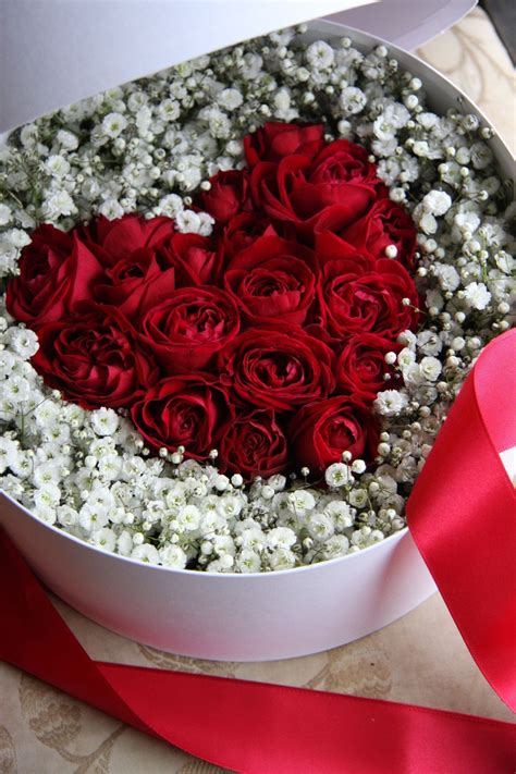 valentine heart flowers