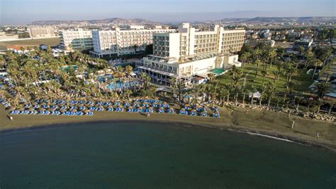 Hotel is located in 910 m from the centre. The Golden Bay Beach Hotel (Pyla) • HolidayCheck ...