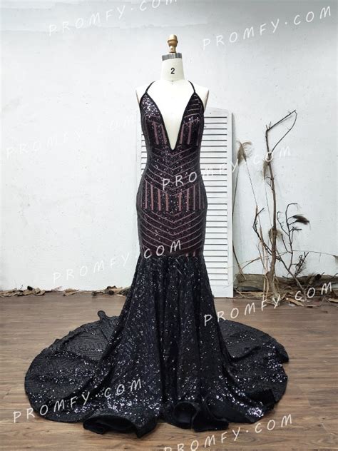 Sexy Open Back Black Sequin Plunging Neckline Halter Mermaid Long Prom