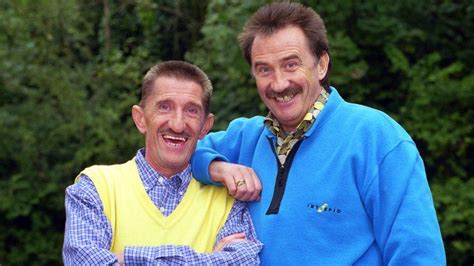 Blankety Blank Chuckle Brothers Join Itv Christmas Special Bbc News