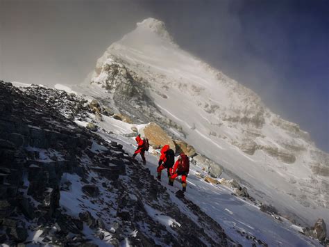 Mt Everest Nepal China Announce Revised Height At 8849 Metres News