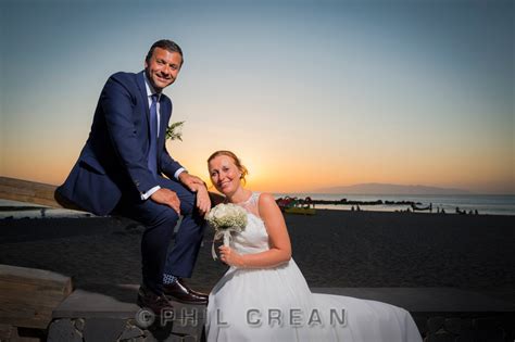 I care about people and care about the images that serve as their memories. PHIL CREAN PHOTOGRAPHY | Wedding couple testimonials