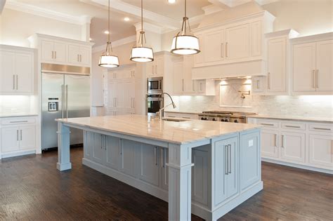Custom Designed Kitchen By Cleve Adamson Custom Homes Large Kitchen Island White Cabinets And