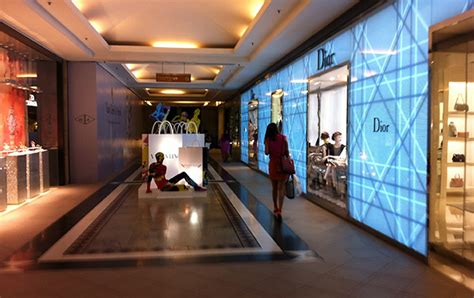 Spark's landmark redesign of the 40,000 sqm starhill gallery, kuala lumpur's premier shopping mall, has placed the building on the world architecture and retail stage. Starhill Gallery