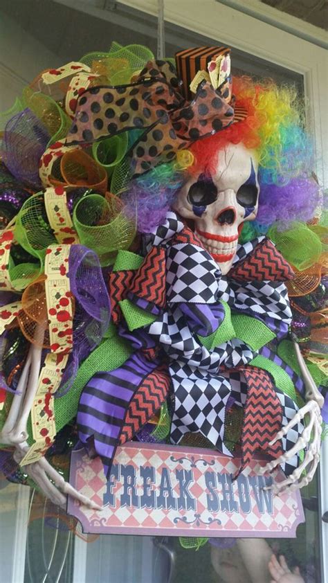 20 Scary And Creepy Clown Halloween Decor Ideas Homemydesign