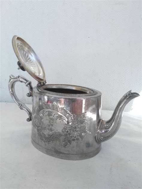 Victorian Silver Plated Teapot By James Deakin And Sons English Period
