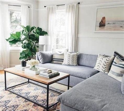33 Best Minimalist Living Room Decorations Ideas Decorkeun