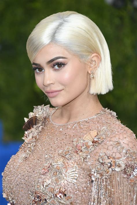 Is Kylie Jenners Blonde Hair Real She Just Rocked A Totally Different