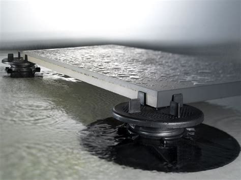 Livellare un pavimento non significa sempre affrontare un lavoro identico al precedente. Pavimento sopraelevato da esterno e interno X-FLOOR - NEWFLOOR