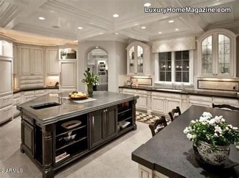 Beautiful kitchens wouldn't be beautiful if they didn't feel inviting. KITCHEN---Scottsdale luxury real estate | Phoenix luxury ...