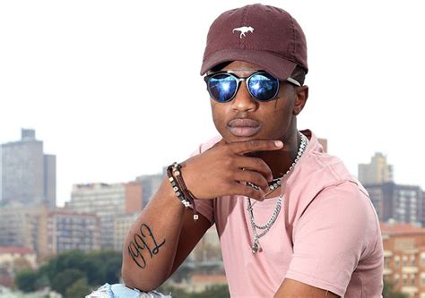 Последние твиты от emtee (@emteedotcc). Emtee accidentally live-streams his manhood on Instagram... apologises saying it was "a big ...