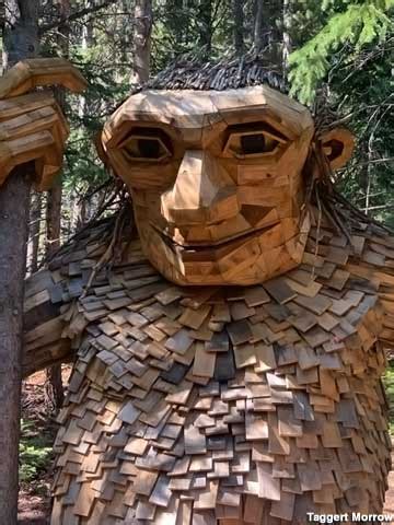 Officially called isak heartstone, this giant sculpture was created by danish artist thomas dambo, a renowned creator known for making trolls installations around the globe. Breckenridge, CO - Isak Heartstone: 15-Foot-Tall Troll