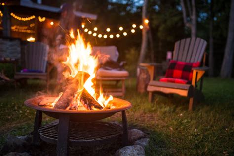 Campfire Stock Photos Pictures And Royalty Free Images Istock