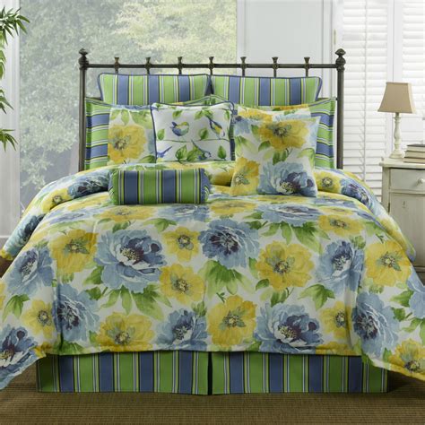 Shams are also very pretty with the quilt. 4pc Blue/green/yellow floral with striped design Comforter ...