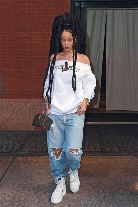 Follow Jenjaiy ⚜️⚜️ Rihanna Outfits Fashion Outfits Fashion