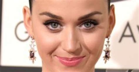 Grammy Awards Copiez Le Look De Katy Perry Huffpost Vivre
