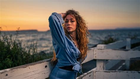 how to shoot golden hour portraits with the flashpoint xplor 600v