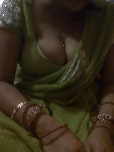 Desi Gujarati Surat Milf Kavita Aunty Photos Porno Photos Xxx Images