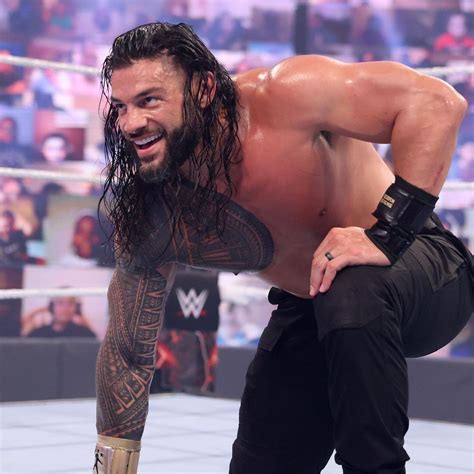 Pin By Kelly Mercado On Roman Reigns In 2021 Roman Reigns Smile Wwe
