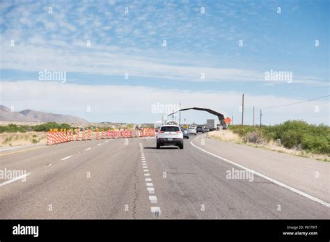 Border Patrol Checkpoint Hi Res Stock Photography And Images Alamy