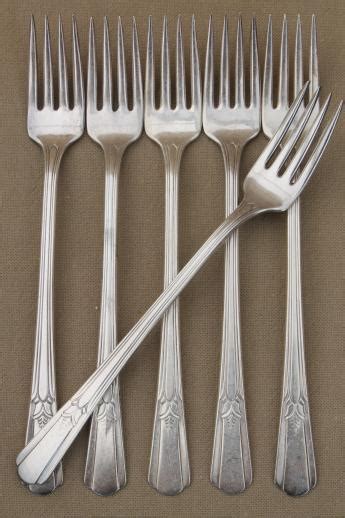 Antique and discontinued silverplate silverware and serving pieces from manufacturers such as 1847 rogers bros, community plate, oneida, wm rogers, wm a rogers shopwiki has 99 results for wm rogers flatware. vintage silver plate flatware set, Sovereign Wm Rogers ...