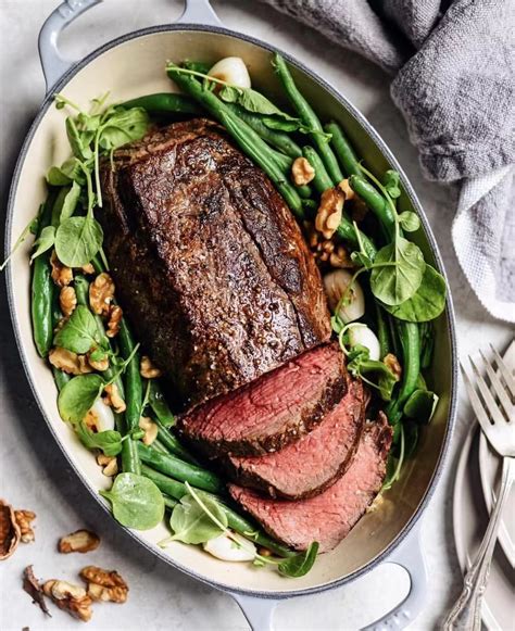 Fennel seeds add signature italian flavor to beef tenderloin when used as a rub, and also add variety to your breadbasket. Pin by Chloe Zhang on dishes | Chicken dinner recipes ...