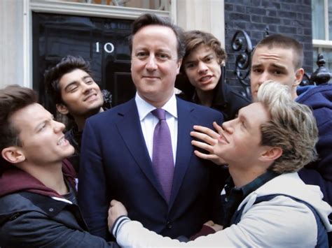 One way or another (teenage kicks)* (оригинал one direction). David Cameron cameos in One Direction self-shot music ...