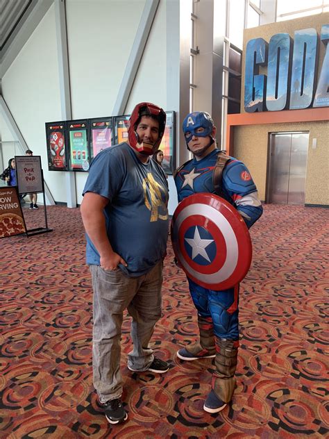 Marvel Fans Are The Best Fans Cap Insisted On Taking A Picture With Me