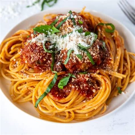 Homemade Spaghetti And Meatballs Valeries Kitchen