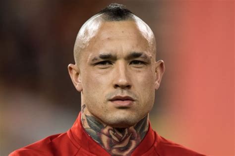 With these statistics he ranks number 2240 in the seria a. Chelsea transfer news: Radja Nainggolan told he can leave ...