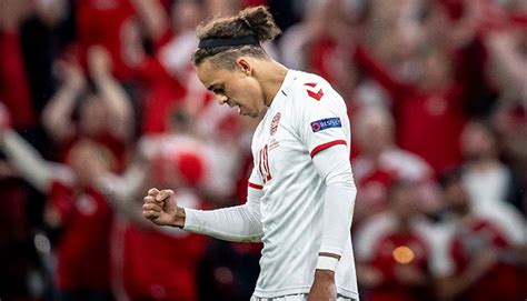 Dänemark besiegt tschechien und steht im halbfinale. Dänemark - Wales EM 2021 Achtelfinale Tipp, Wetten & Quoten