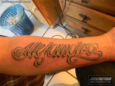 Tatuaje De Nombres Letras Alejandro