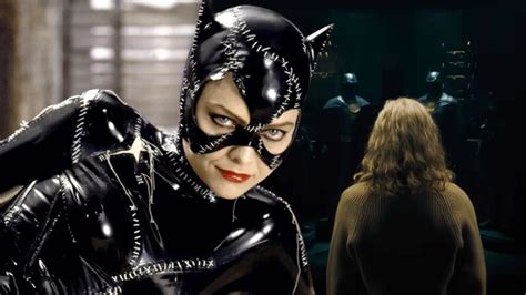 Is Michelle Pfeiffers Catwoman In The Flash Dexerto