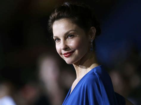 Cómo Ashley Judd Pasó De Justiciera En El Cine A Heroína En La Vida Real Vanity Fair