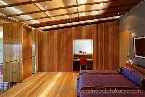 Dalam desain rumah minimalis 2 lantai sederhana dan mungil, kunci utama adalah terletak pada petunjuk atau cara memaksimalkan setiap ruangan rumah sehingga tetap bisa membuat anda nyaman dan senang berada di rumah. Desain Rumah Kayu Untuk Villa