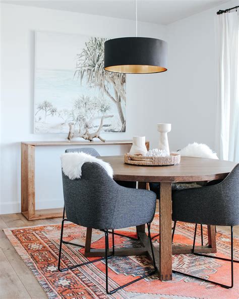 Whats The Best Dining Room Rug Here Are All Our Best Tips And Tricks