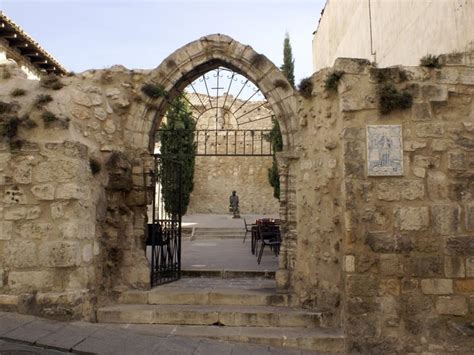 Erasmus of formia, also known as saint elmo (died c. Ruinas de la Iglesia de San Pantaleón | Portal de Cultura ...