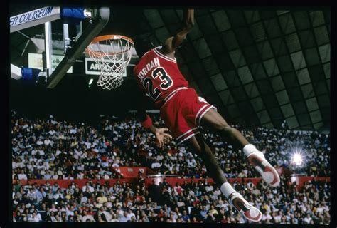40 Stunning Photos Of Michael Jordan Soaring Through The Air Popsugar Fitness Uk Photo 9
