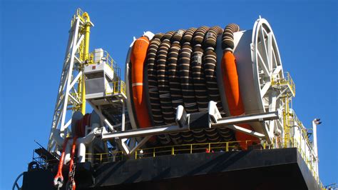 reeling systems for hoses hohn group oil and gas·dredging·offshore construction marine