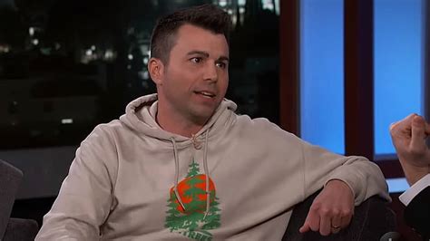 Youtube Phenom Mark Rober Stars In Jimmy Kimmel Produced Discovery Series Revenge Of The Nerd