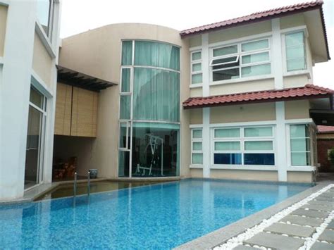 Bkt gita bayu is a gated residential community located within lush greenery in seri kembangan. Bukit Gita Bayu, Seri Kembangan Insights, For Sale and ...