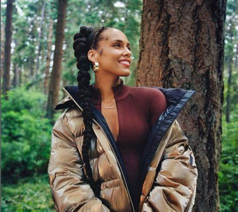 Alicia Keys Reminds Us Of The Importance Of “tuning Into You