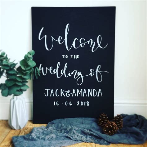 Wedding Photo Welcome Sign 26 Wedding Welcome Signs Perfect For