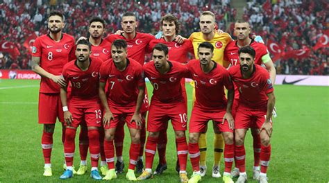 Türkiye a milli fubtol takımı'nın tüm haberleri, kadrosu, son dakika gelişmeleri, canlı sonuçları, flaş haberleri, foto ve video galerisi fanatik'te. Türkiye A Milli Futbol Takımı, FIFA dünya sıralamasında 29 ...
