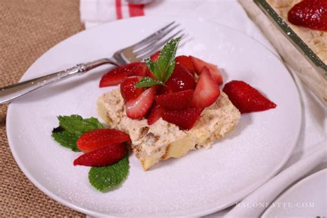 You must submit an original and unique post. No Bake Strawberry Shortcake Dessert - BaconFatte.com